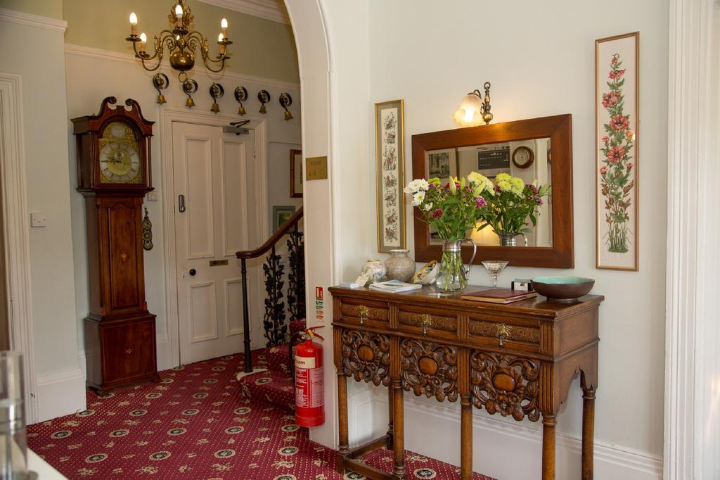 Bed and Breakfast Southbank House Херефорд Экстерьер фото