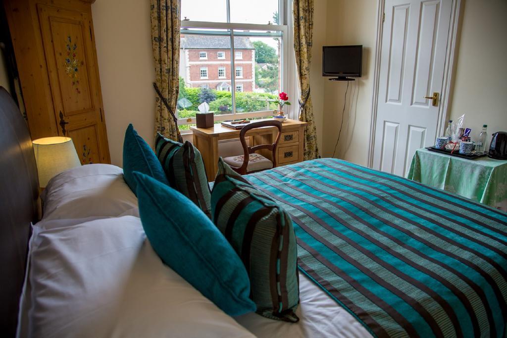 Bed and Breakfast Southbank House Херефорд Экстерьер фото